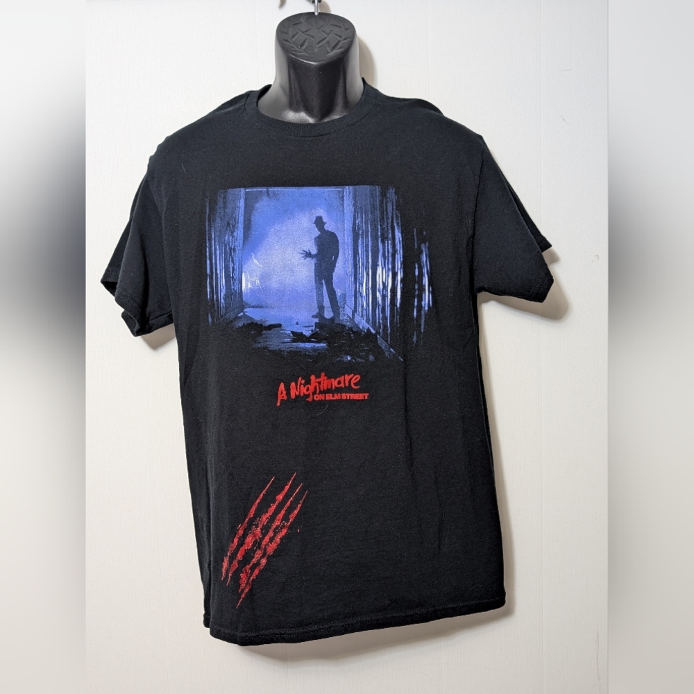 Men's A Nightmare on Elm St. Freddy Krueger Graphic T-Shirt  Horror Size Medium